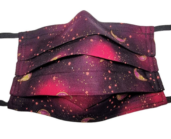 Lunar System & Stars Mask Wiederverwendbare Gesichtsmaske Mit Nasenklemmendraht Und Filterfach Lunar System & Stars Mask Wiederverwendbare Gesichtsmaske Mit Nasenklemmendraht Und Filterfach von LochNessLocker