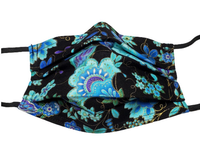 Metallic Blue Flowers Wiederverwendbare Einstellbare Gesichtsmaske Mit Nasenklemme Draht Und Filterfach von LochNessLocker