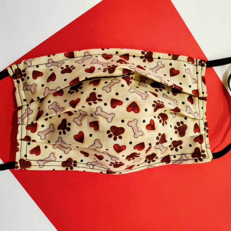 Puppy Love Wiederverwendbare Gesichtsmaske Mit Nasen-Klemmdraht Und Filterfach von LochNessLocker