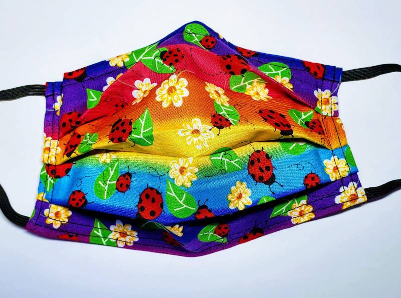 Regenbogen Marienkäfer Wiederverwendbare Maske von LochNessLocker