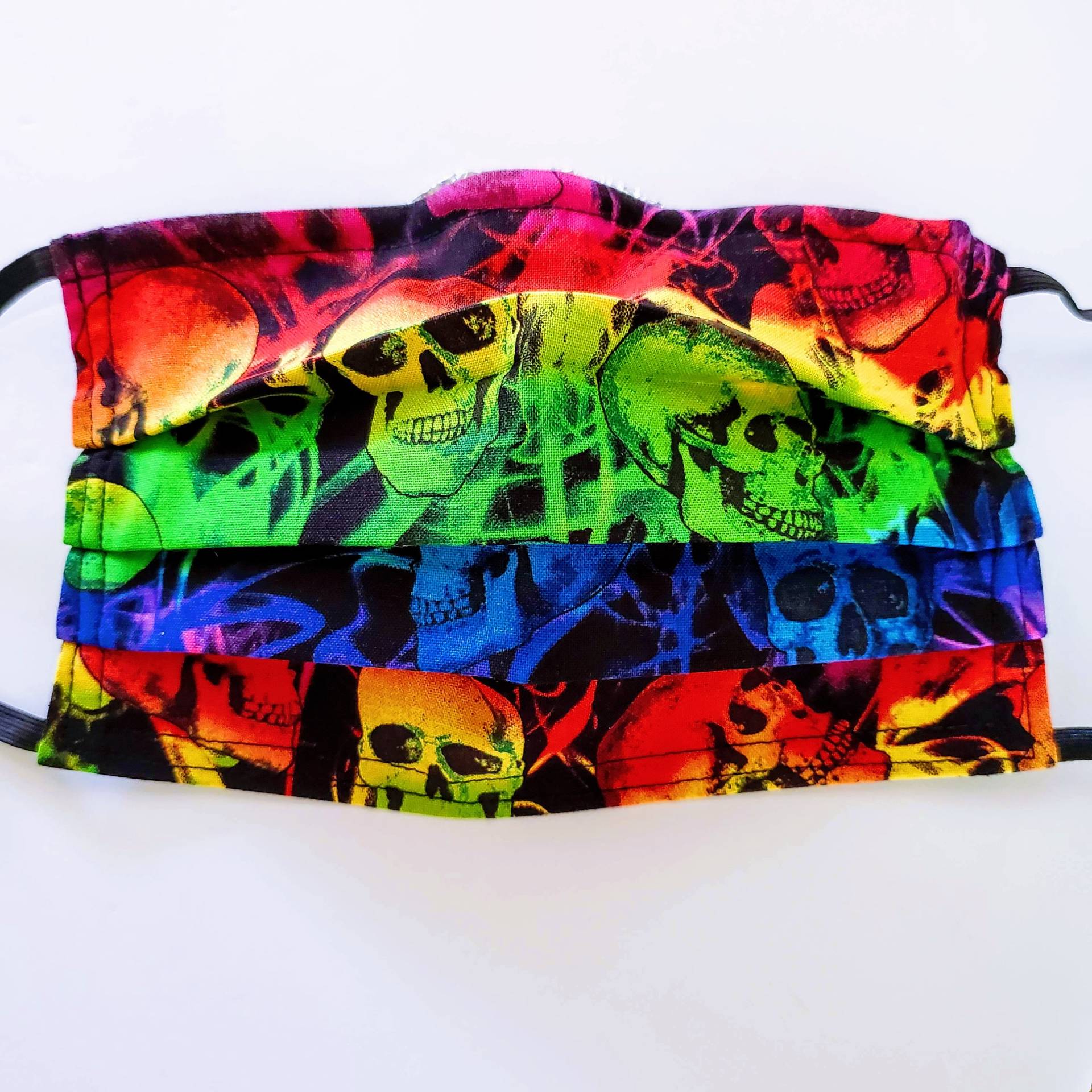 Regenbogen Schädel Wiederverwendbare Verstellbare Gesichtsmaske Mit Filter Fach Und Nasenklemme Draht Regenbogen Schädel Wiederverwendbare Verstellbare Gesichtsmaske Mit Filter Fach Und Nasenklemme Draht von LochNessLocker