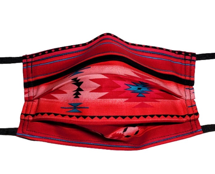 Rote Western Quilt Wiederverwendbare Gesichtsmaske Mit Nasenklemme Draht Und Filterfach von LochNessLocker