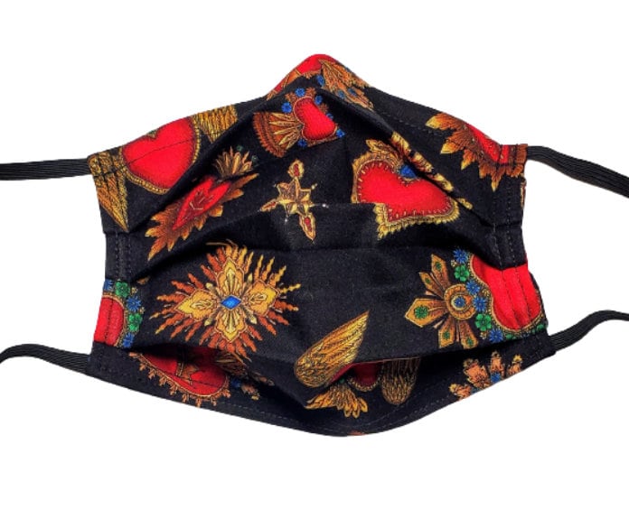 Sacred Hearts Maske Handgefertigte Wiederverwendbare Verstellbare Gesichtsmaske Mit Nasenklemme-Draht Und Filterfachdoppelschicht 100% Baumwolle Sacred Hearts Maske Handgefertigte Wiederverwendbare Verstellbare Gesichtsmaske Mit Nasenklemme-Draht Und Filterfachdoppelschicht 100% Baumwolle von LochNessLocker