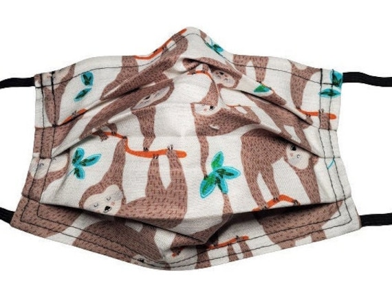 Sleepy Sloths Hangin' Around Wiederverwendbare Gesichtsmaske Mit Nasenpinchdraht Und Filterfach Sleepy Sloths Hangin' Around Wiederverwendbare Gesichtsmaske Mit Nasenpinchdraht Und Filterfach von LochNessLocker
