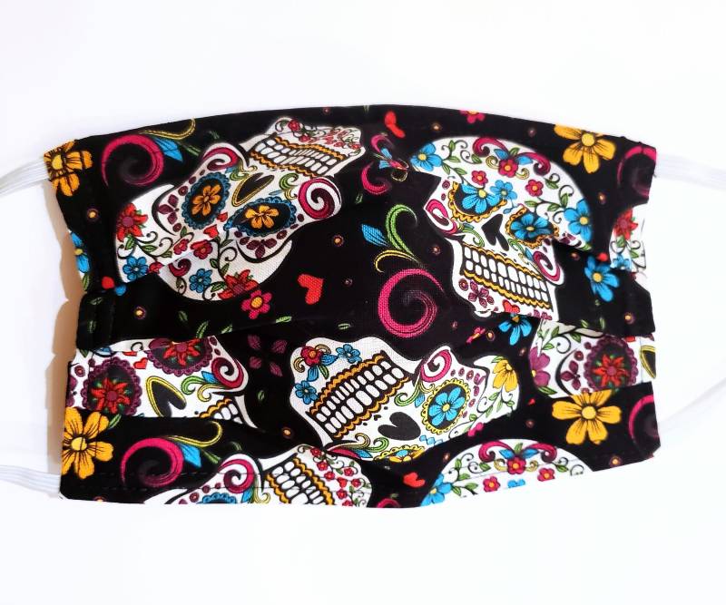 Sugar Skulls Wiederverwendbare Gesichtsmaske Sugar Skulls Wiederverwendbare Gesichtsmaske von LochNessLocker
