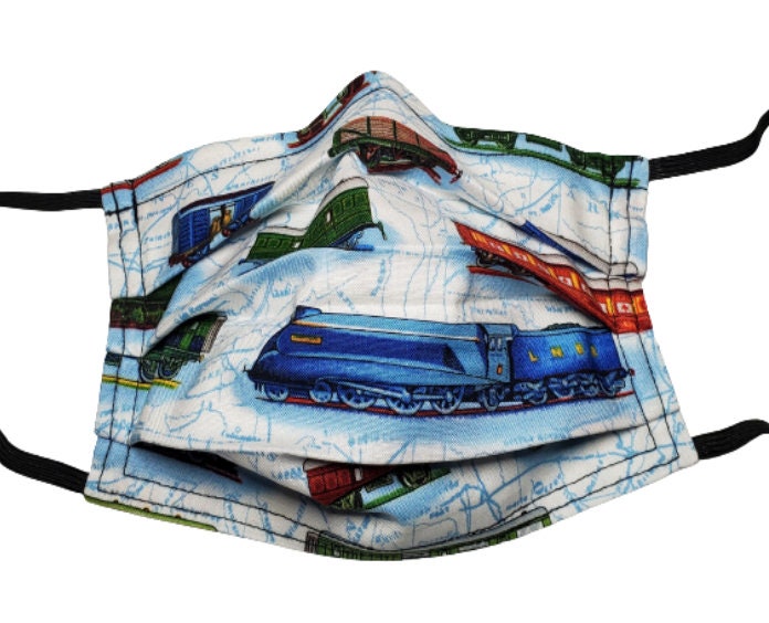 Train Yard Wiederverwendbare Gesichtsmaske Mit Nasenklemmen-Draht Und Filterfach von LochNessLocker