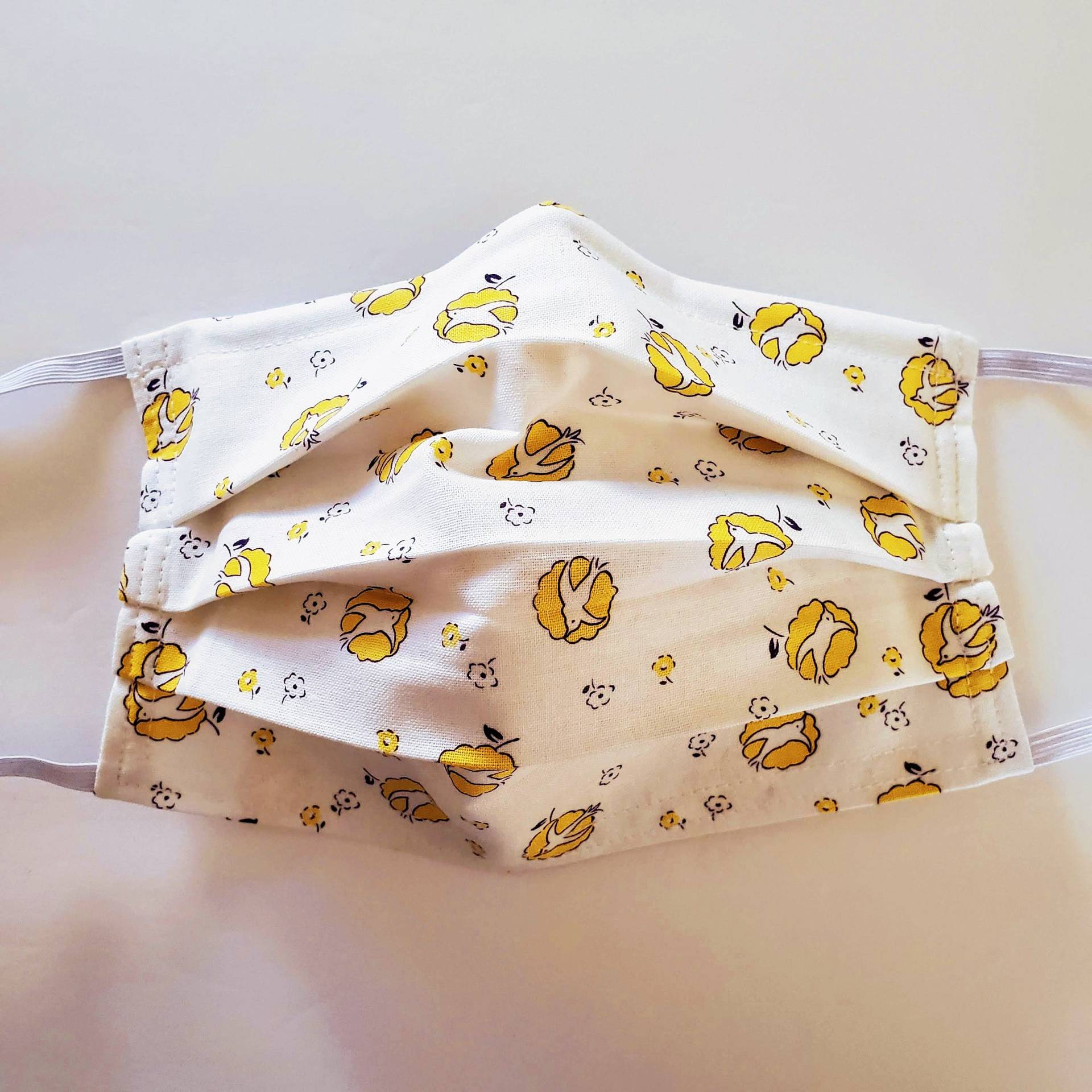 Weiße Tauben Wiederverwendbare Verstellbare Gesichtsmaske Mit Filterfach Und Draht Für Die Nasenklemme Weiße Tauben Wiederverwendbare Verstellbare Gesichtsmaske Mit Filterfach Und Draht Für Die Nasenklemme von LochNessLocker