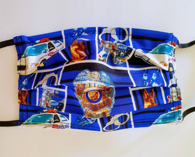 Wiederverwendbare Verstellbare Gesichtsmaske Mit Filterfach Und Nasenklemmendraht von LochNessLocker
