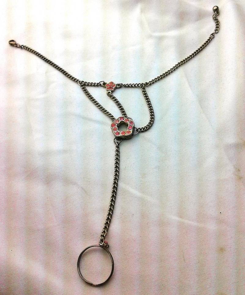 Original 80Er Hand-Kette-Armband-Finger-Ring Passenden Rosa Rubin Inlay von Locker565