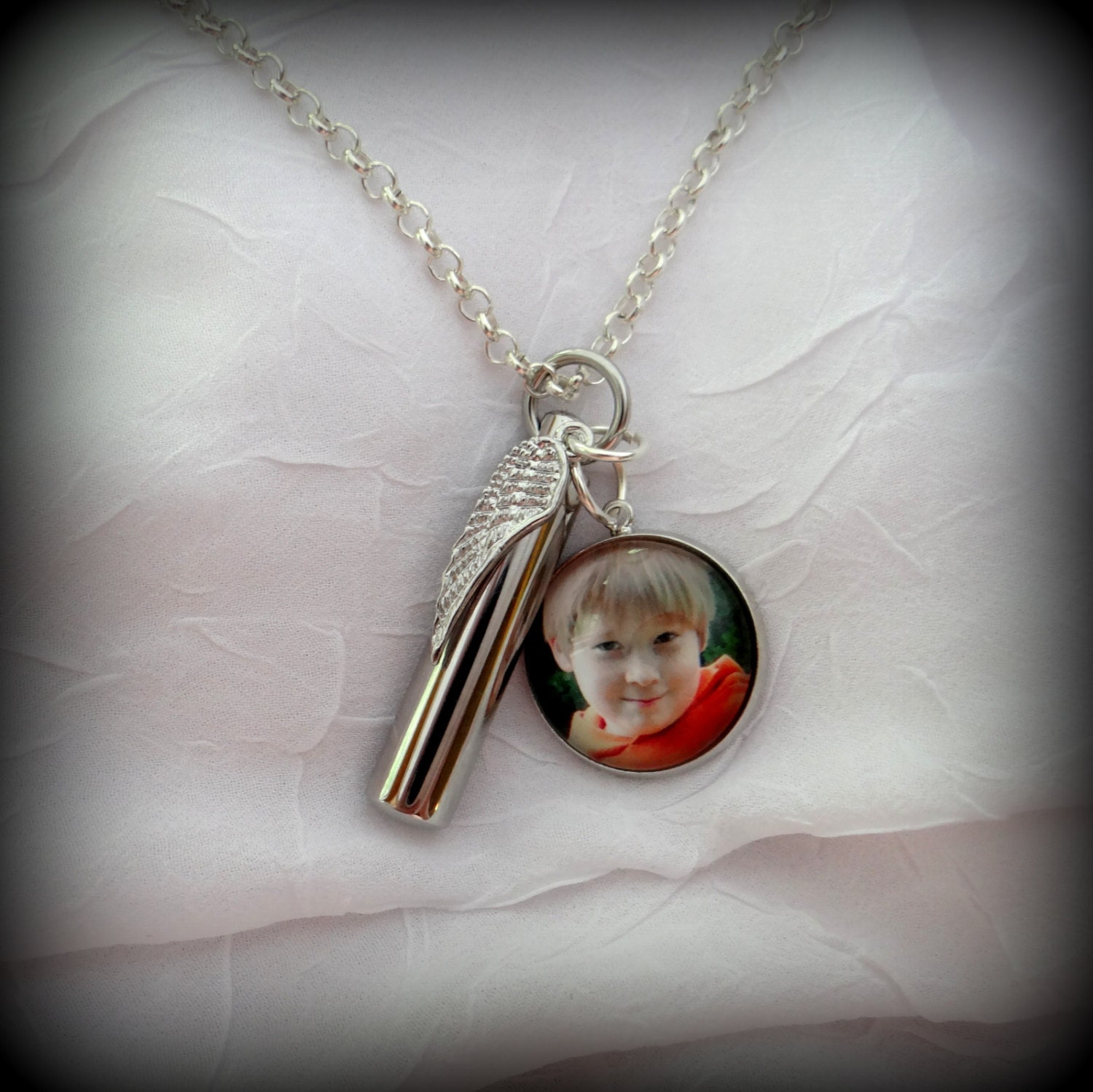 Haarlocke Oder Asche Urne Halskette Mit Individuellem Foto - Edelstahl Haarlocke Oder Asche Urne Halskette Mit Individuellem Foto - Edelstahl von LocketInYourHeart