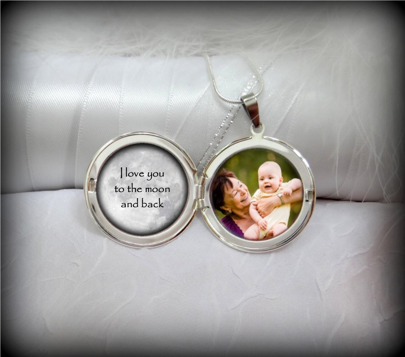 Ich Liebe Dich Bis Zum Mond Und Zurück - Foto Locket Halskette Ich Liebe Dich Bis Zum Mond Und Zurück - Foto Locket Halskette von LocketInYourHeart