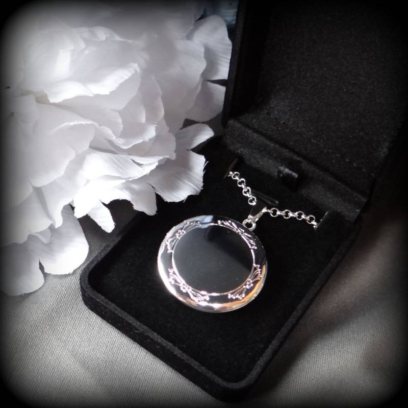 Silber Foto Locket Halskette Silber Foto Locket Halskette von LocketInYourHeart