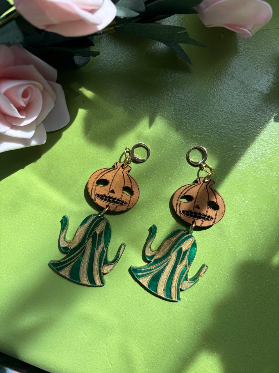 Enoch Pottsfield Ohrringe Über Dem Garten Mauer Acryl & Holzschmuck Enoch Pottsfield Ohrringe Über Dem Garten Mauer Acryl & Holzschmuck von LocketsAndBows