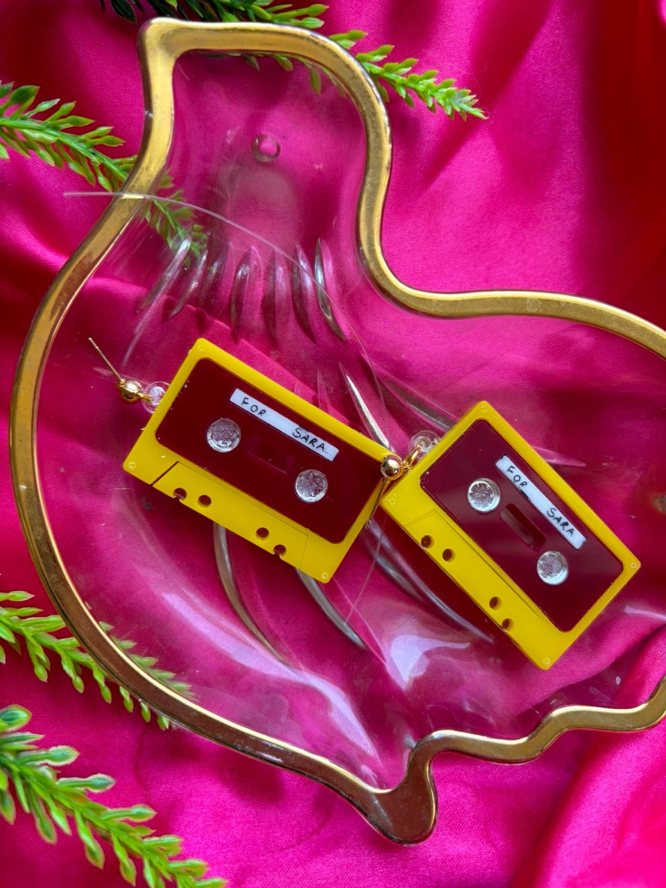 Für Sara Cassette Tape Über Die Gartenmauer Schmuck Für Sara Cassette Tape Über Die Gartenmauer Schmuck von LocketsAndBows