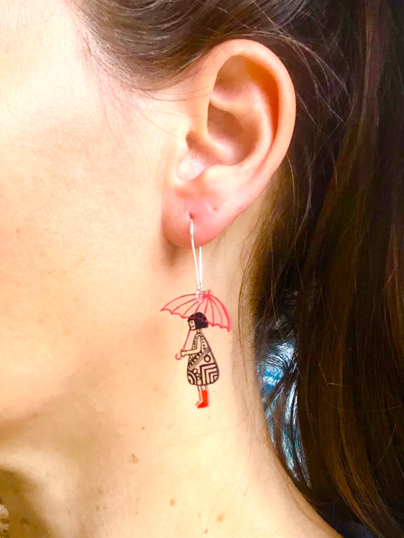Ohrringe „Les Petites Dames", Handgefertigte Kreation, Schrumpffolie Ohrringe „Les Petites Dames", Handgefertigte Kreation, Schrumpffolie von LoeildeMoscou