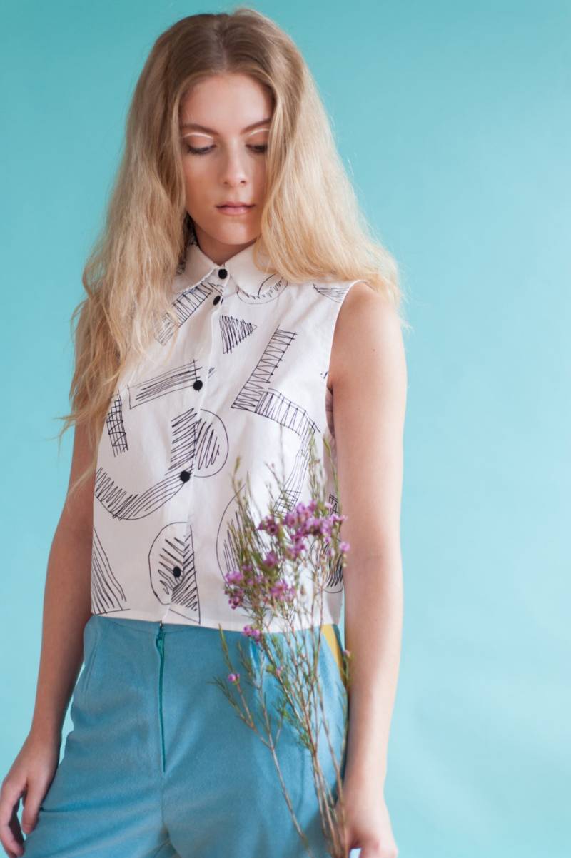 Skizze Print Shirt Skizze Print Shirt von LoelaLoela