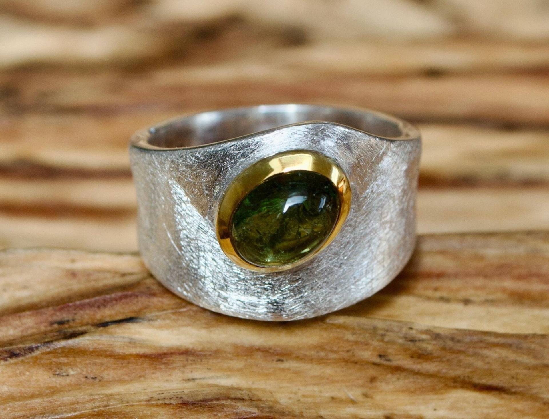 Ring Turmalin, Silber, Gebürstet, Vergoldet, Statementring Edelstein, Größe 56 Ring Turmalin, Silber, Gebürstet, Vergoldet, Statementring Edelstein, Größe 56 von Loewenherzschmuck