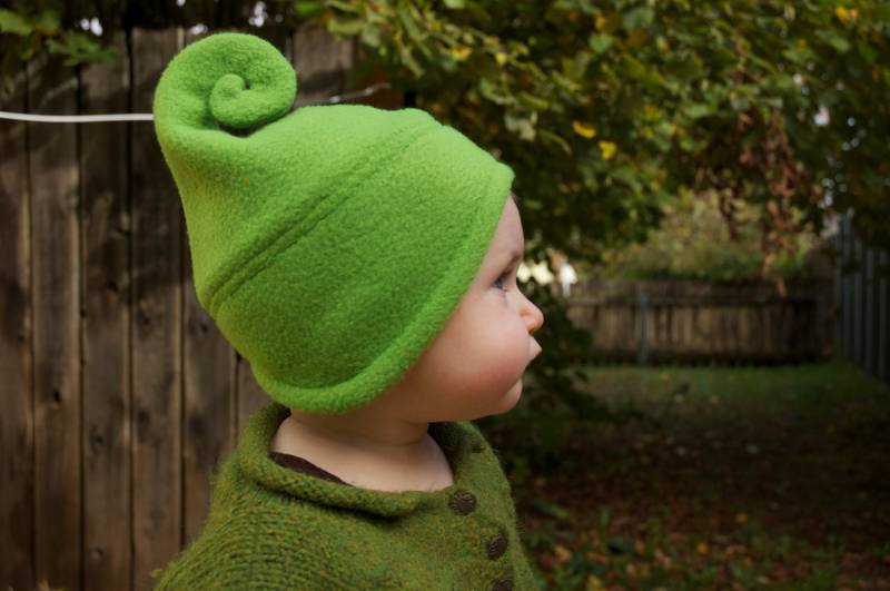 Fleece-Mütze Mit Locken Für Erwachsene Und Kinder von LoftyPoppy