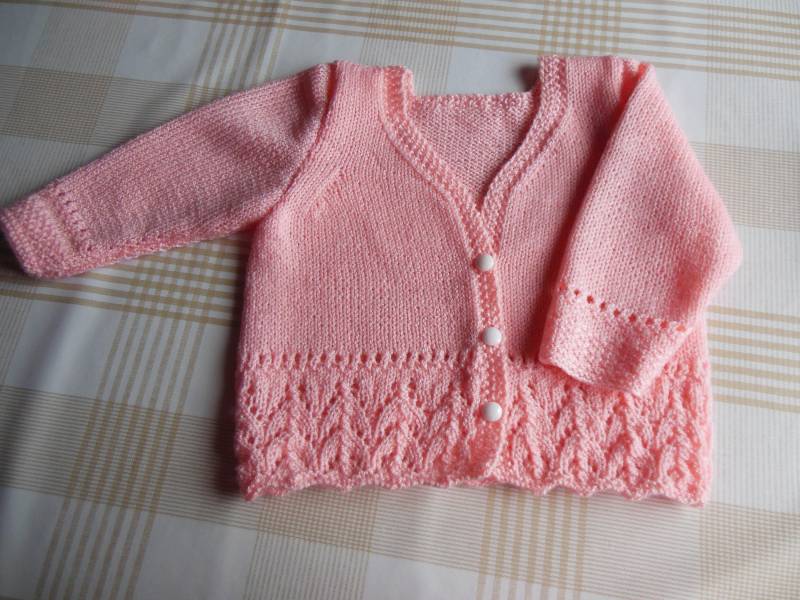 Rosa Strickjacke von LogiqueCadeaux