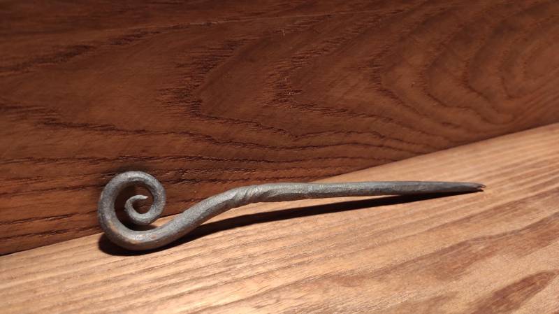 Geschmiedete Haarnadel "Kringel" Geschmiedete Haarnadel "Kringel" von LohenSchmiede
