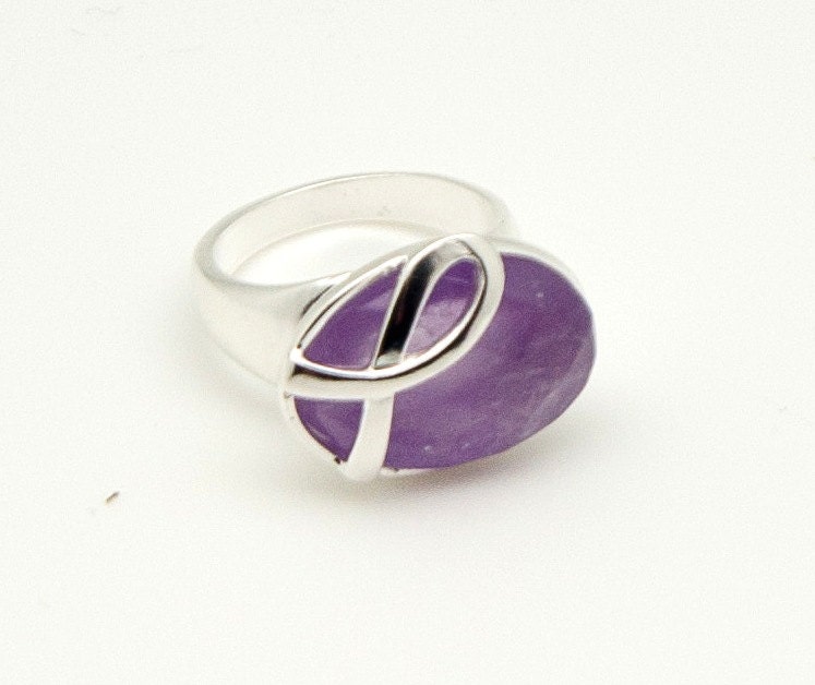 Cancer Awareness Ring Purple R10479 Krebsbewusstsein Aller Art, Bauchspeicheldrüse, Hoden, Alzheimer, Zu Ehren Von Pflegekräften Cancer Awareness Ring Purple R10479 Krebsbewusstsein Aller Art, Bauchspeicheldrüse, Hoden, Alzheimer, Zu Ehren Von Pflegekräften von LoisWagnerOriginals