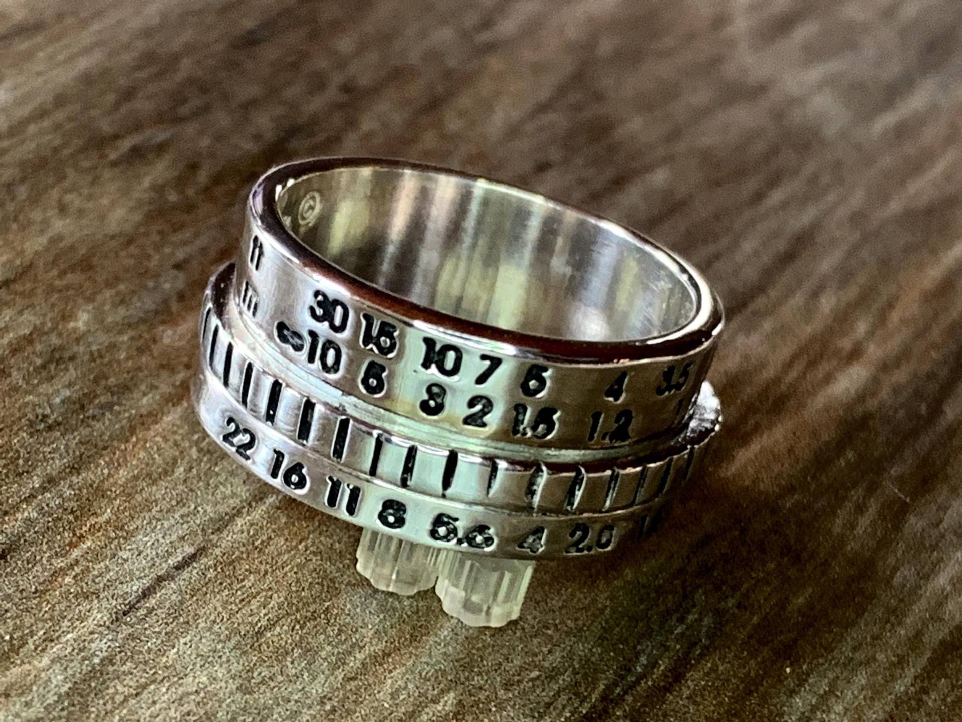 Fokus Fotografie Ring, Kamera Liebhaber Objektiv, Weihnachten, Geburtstagsgeschenke, Ihre Ideen Und Gedanken, Fidget Spinner Fokus Fotografie Ring, Kamera Liebhaber Objektiv, Weihnachten, Geburtstagsgeschenke, Ihre Ideen Und Gedanken, Fidget Spinner von LoisWagnerOriginals