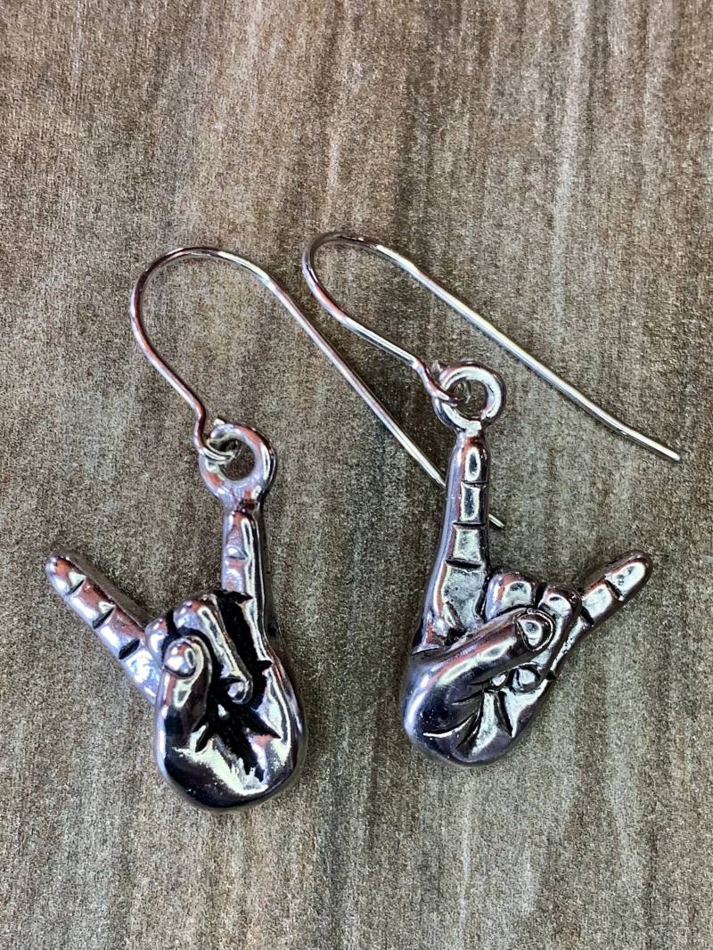 Rock Auf Hand Symbol Ohrringe, Asl & Roll Handgeste Schmuck, Weihnachtsgeschenk, Geschenk Für Musikliebhaber, Gebärdensprache Rock Auf Hand Symbol Ohrringe, Asl & Roll Handgeste Schmuck, Weihnachtsgeschenk, Geschenk Für Musikliebhaber, Gebärdensprache von LoisWagnerOriginals