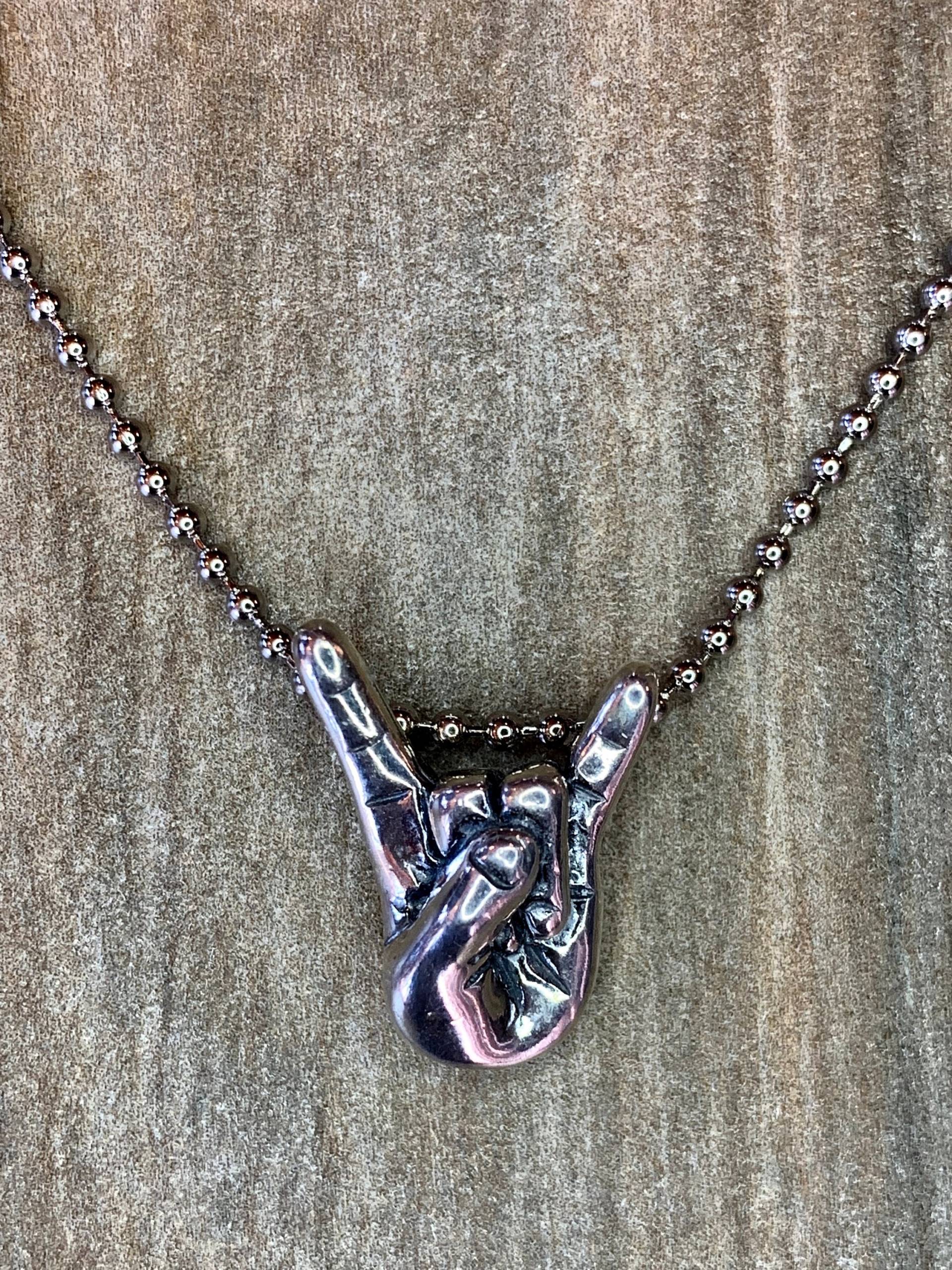 Rock On Halskette, Asl & Roll Handgeste Schmuck, Weihnachtsgeschenk, Geschenk Für Musikliebhaber, Gebärdensprache Rock On Halskette, Asl & Roll Handgeste Schmuck, Weihnachtsgeschenk, Geschenk Für Musikliebhaber, Gebärdensprache von LoisWagnerOriginals