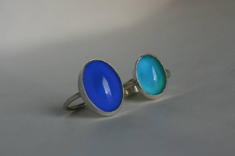 Mutter/Tochter Glatte Lünette Stimmung Ring Set Mutter/Tochter Glatte Lünette Stimmung Ring Set von LokiblueCreations