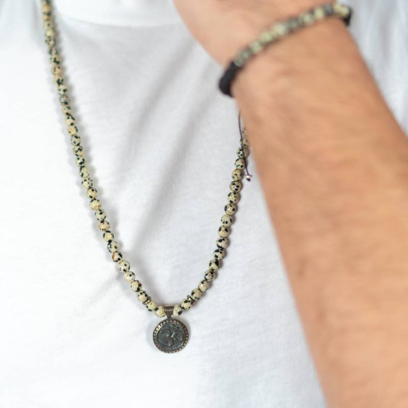 Dalmatiner Jaspis Mala Kette Handgemachter Om Anhänger, Yoga Meditation von LokkumYoga