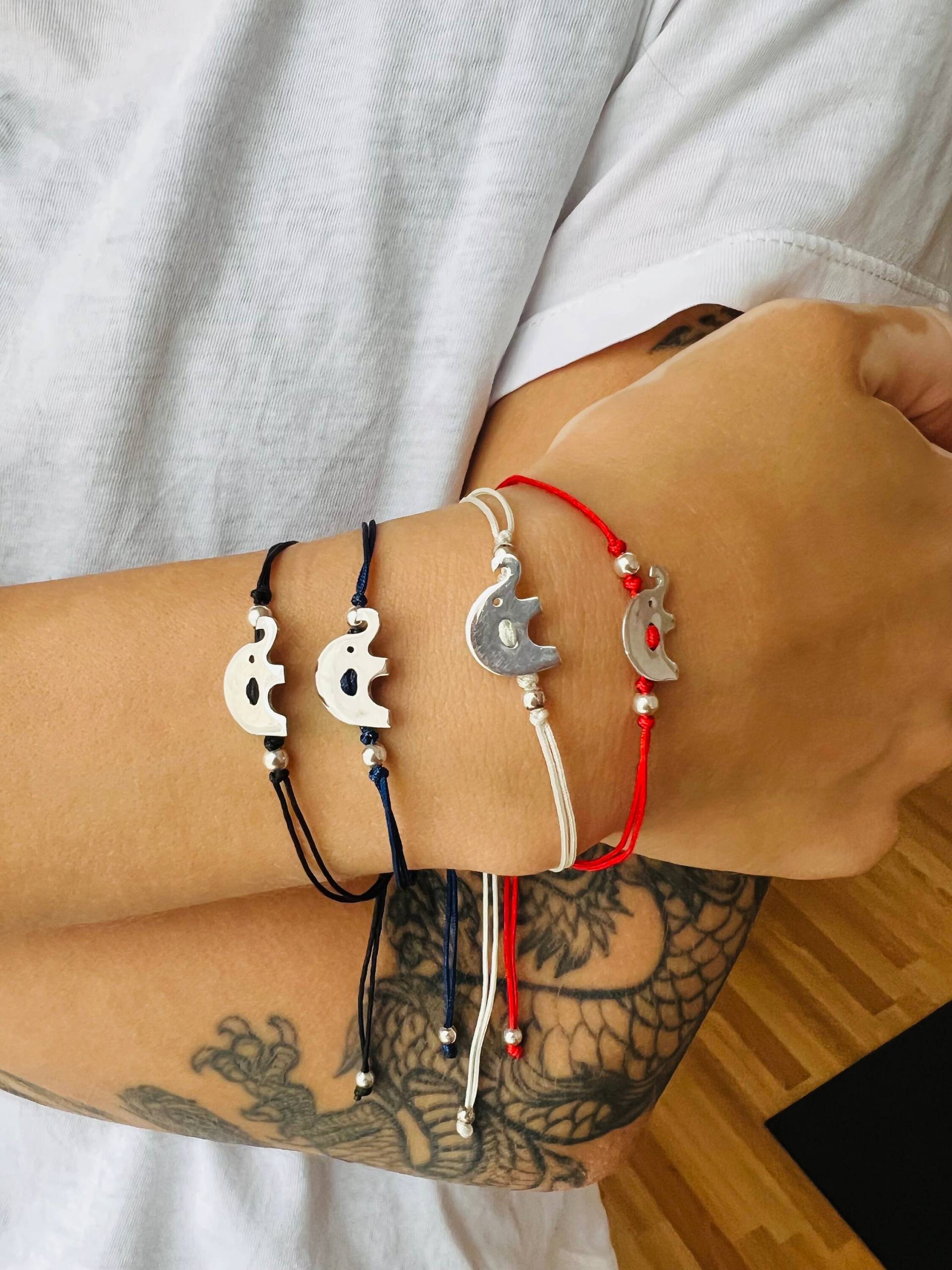 Elefant Yoga Armband 925Er Silber Anhänger, Rote Makramee Kordel Elefant Yoga Armband 925Er Silber Anhänger, Rote Makramee Kordel von LokkumYoga