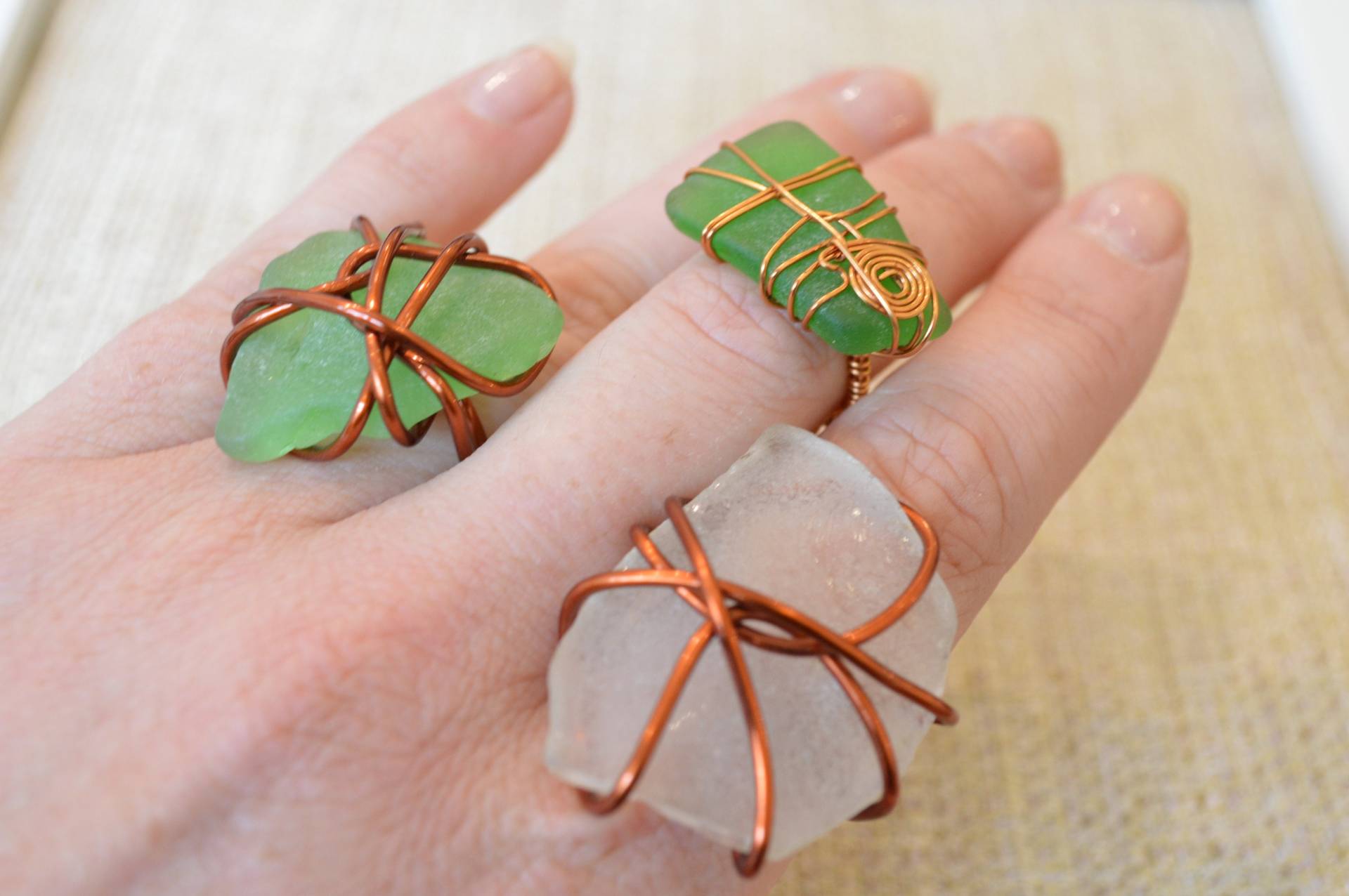 Kupferdraht Umwickelt Meer Glas Ringe | 3 Optionen Kupferdraht Umwickelt Meer Glas Ringe | 3 Optionen von LolaGetzBling