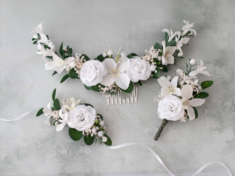 Blumenschmuck Für Hochzeit, Haarkamm Braut Und Boutonniere Bräutigam, Armband Brautjungfern, Rustikale Anstecknadel Mit Blumen Blumenschmuck Für Hochzeit, Haarkamm Braut Und Boutonniere Bräutigam, Armband Brautjungfern, Rustikale Anstecknadel Mit Blumen von LolaWhiteShop
