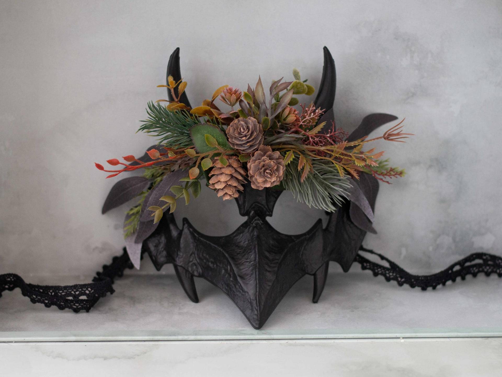 Skelett Maske Mit Blumen, Fantasy Floral Maske, Schädel Vogel Kopfschmuck, Erwachsene Karneval Cosplay Larp Kreatur Woodland Skelett Maske Mit Blumen, Fantasy Floral Maske, Schädel Vogel Kopfschmuck, Erwachsene Karneval Cosplay Larp Kreatur Woodland von LolaWhiteShop
