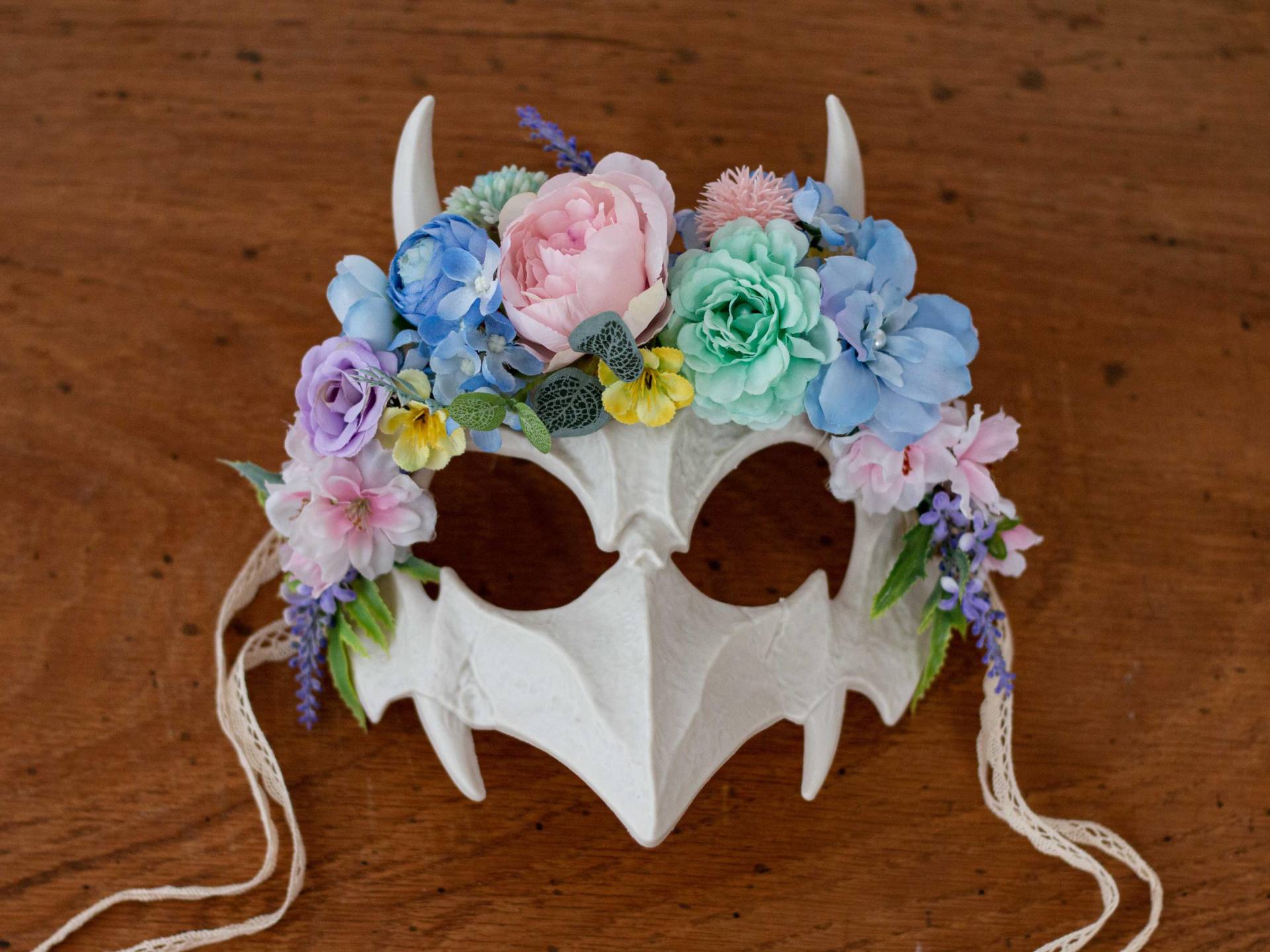 Skelett Maske Mit Blumen, Fantasy Floral Maske, Schädel Vogel Kopfschmuck, Erwachsene Karneval Cosplay Larp Kreatur Woodland Skelett Maske Mit Blumen, Fantasy Floral Maske, Schädel Vogel Kopfschmuck, Erwachsene Karneval Cosplay Larp Kreatur Woodland von LolaWhiteShop