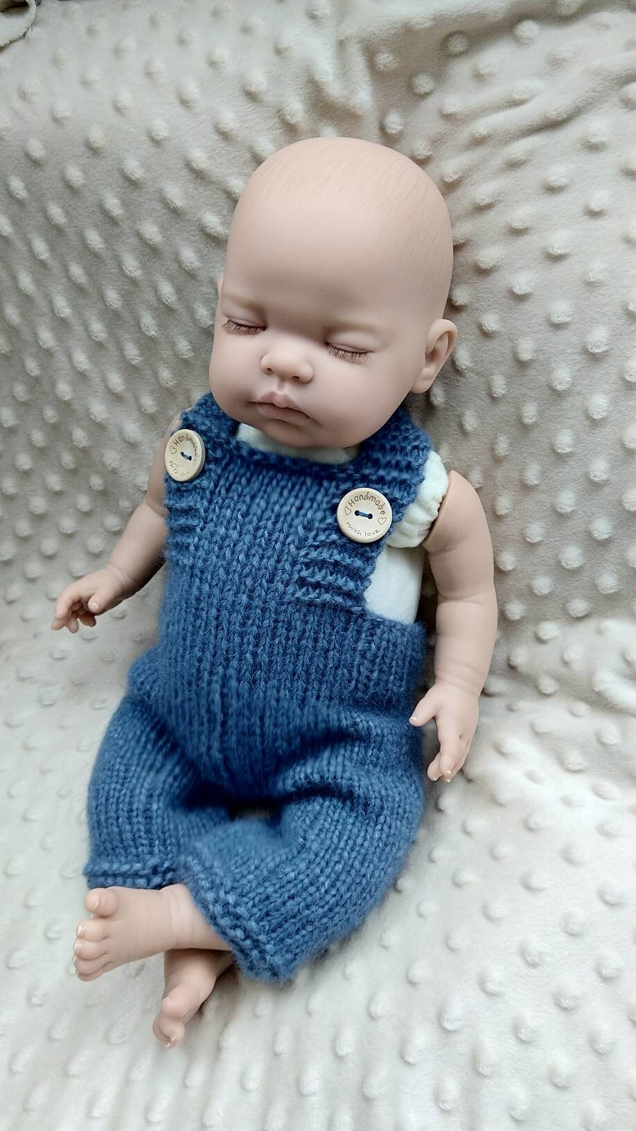 Rts Baby Strampler in Jeansblau/ Süße Latzhose Für Neugeborene/ Alpaka Foto Requisite von LolasKnittingDreams