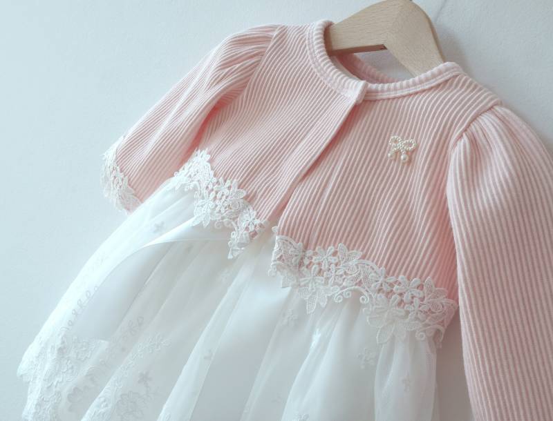 Bolero Babyjacke Zu Taufkleid Jacke von LoliweKids