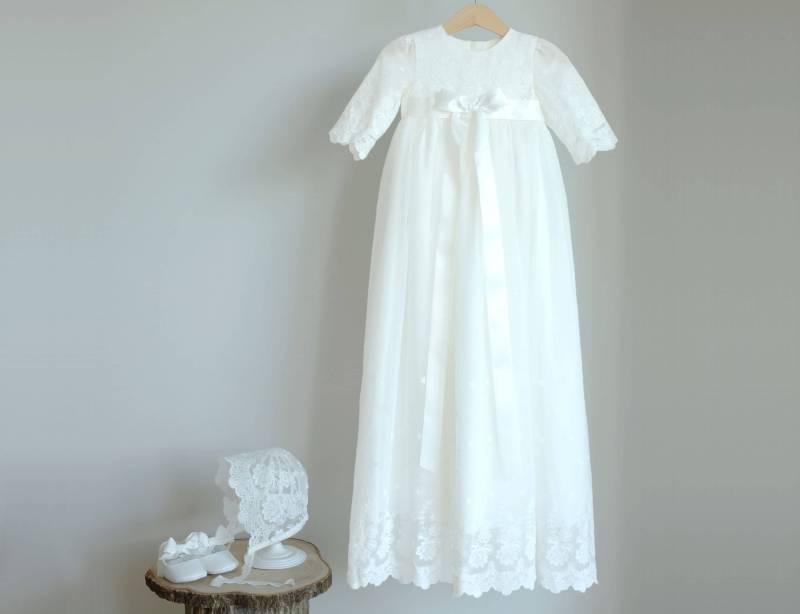 Midori 100% Maßanfertigung 2Tlg Taufkleid Familienkleid Mütze von LoliweKids