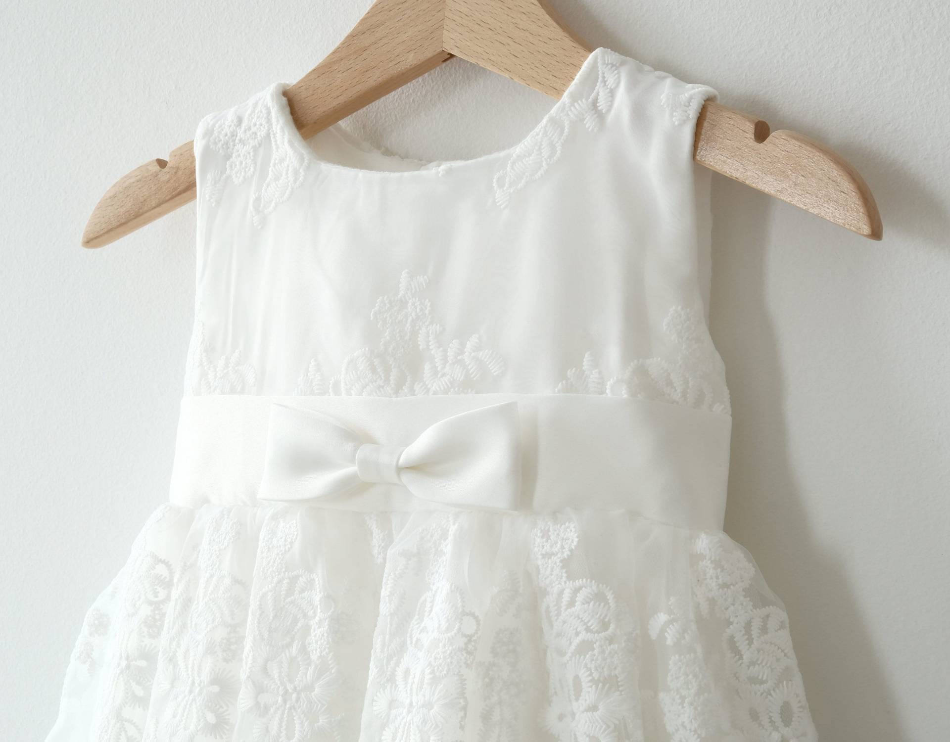 Nasiya Taufkleid Bolero Festkleid Mädchenkleid Babykleid von LoliweKids