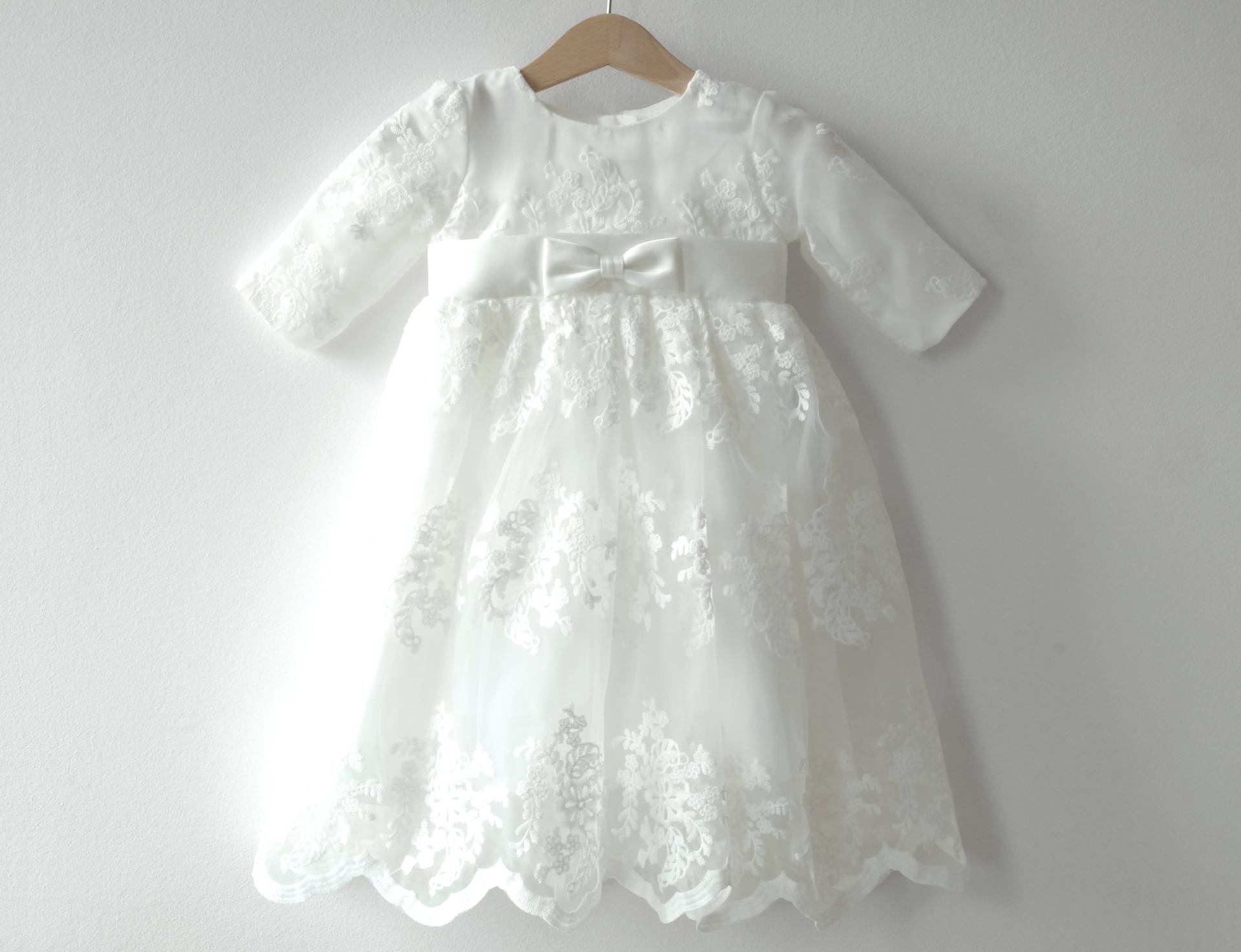 Nasiya Taufkleid Festkleid Mädchenkleid Babykleid von LoliweKids
