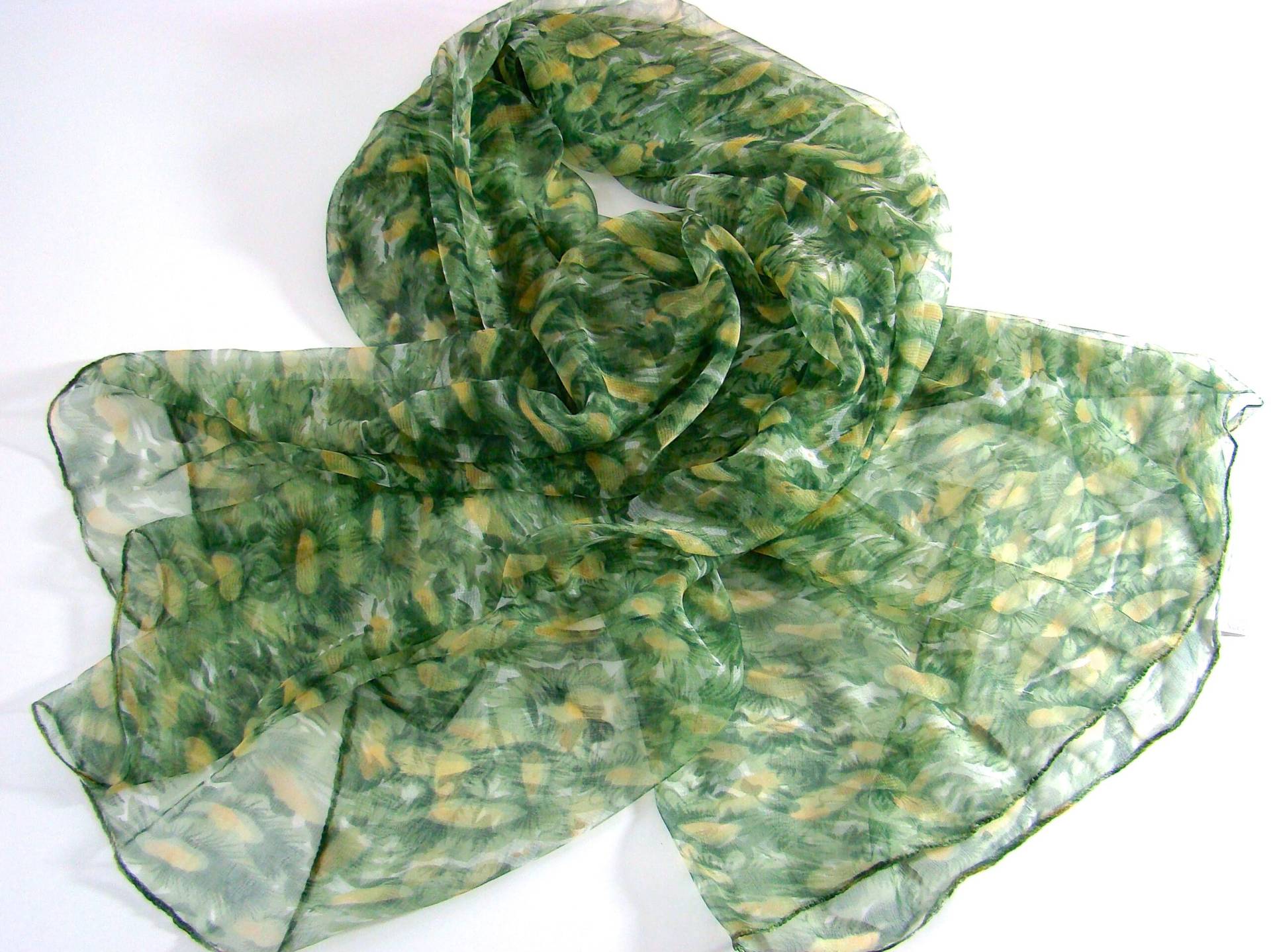 Schal/Tuch Grün - Gelb Blütendruck 100 % Seide/Chiffon 105 X 160 Schal/Tuch Grün - Gelb Blütendruck 100 % Seide/Chiffon 105 X 160 von LolloPazollo