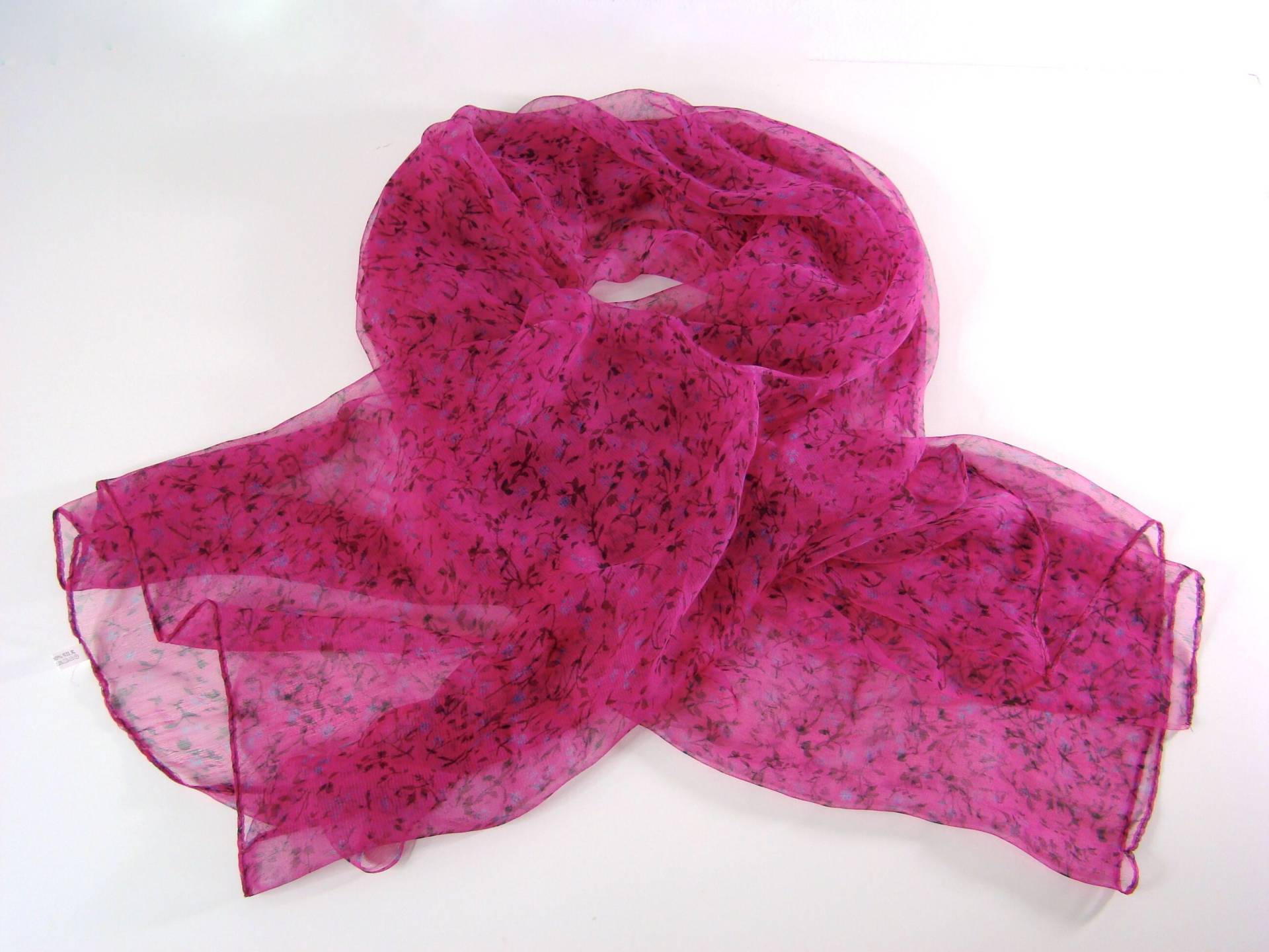 Schal/Tuch Pink 100 % Seide/Chiffon 105 X 160 Schal/Tuch Pink 100 % Seide/Chiffon 105 X 160 von LolloPazollo