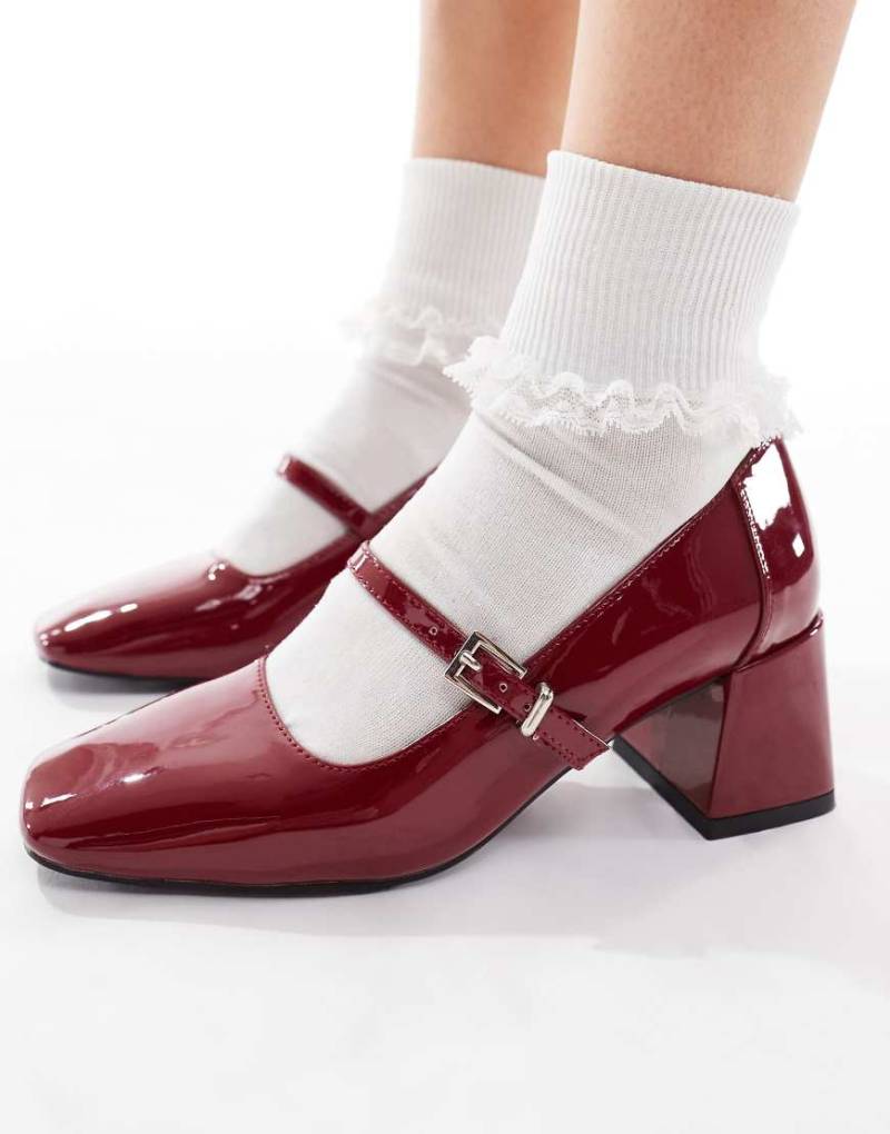 London Rebel Wide Fit - Camila - Schuhe in roter Lackoptik mit mittelhohem Blockabsatz, weite Passform von London Rebel Wide Fit