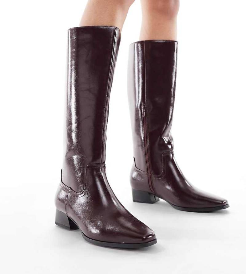 London Rebel Wide Fit - Cassidy - Elegante Cowboystiefel in dunklem Kirschrot, weite Passform von London Rebel Wide Fit