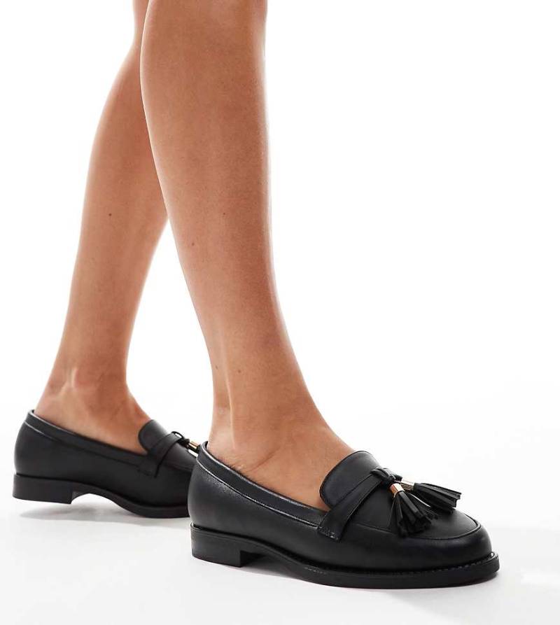 London Rebel Wide Fit - Katy - Flache Schuhe in Schwarz mit weiter Passform von London Rebel Wide Fit