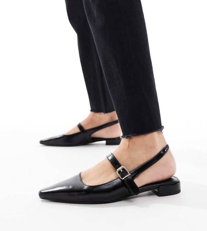 London Rebel Wide Fit - Luna - Flache Schuhe in Schwarz mit spitzer Zehenpartie und Fersenriemchen von London Rebel Wide Fit