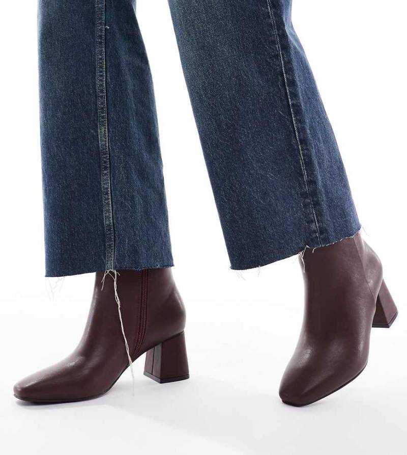 London Rebel Wide Fit - Nova - Mittelhohe Stiefeletten in Burgunderrot von London Rebel Wide Fit