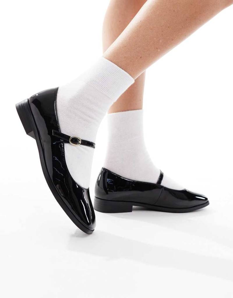 London Rebel - Abigal - Mary-Jane-Schuhe aus schwarzem Lackleder von London Rebel