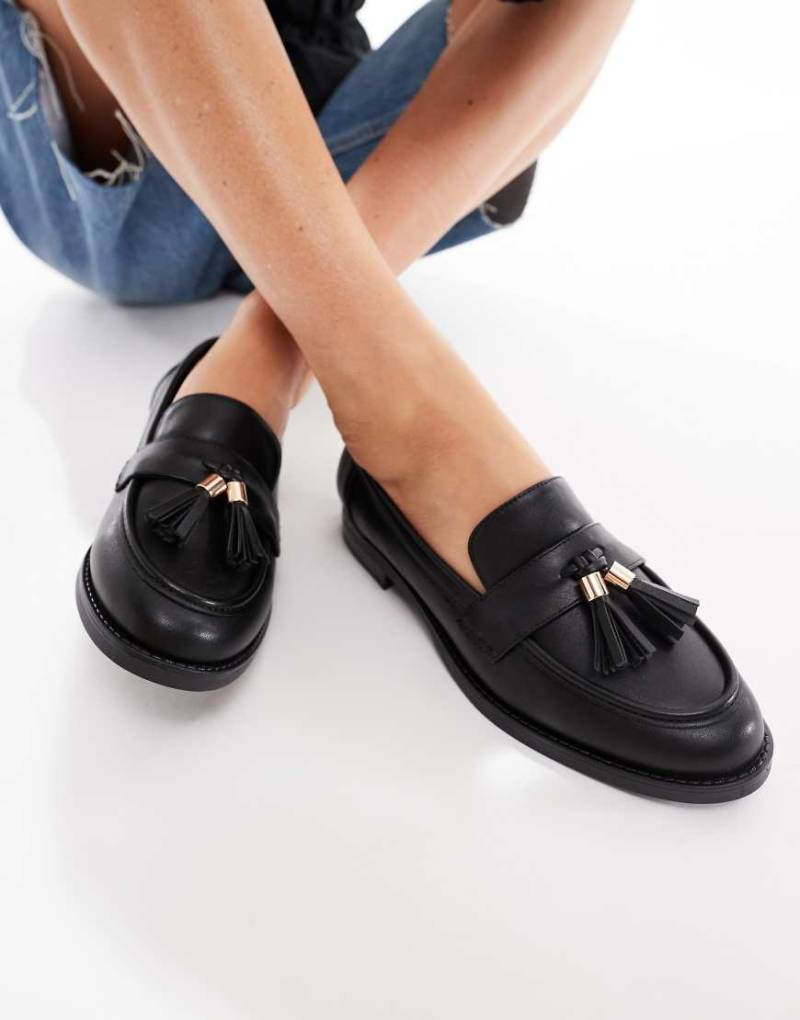 London Rebel - Amelia - Penny-Loafer in Schwarz mit Quaste von London Rebel