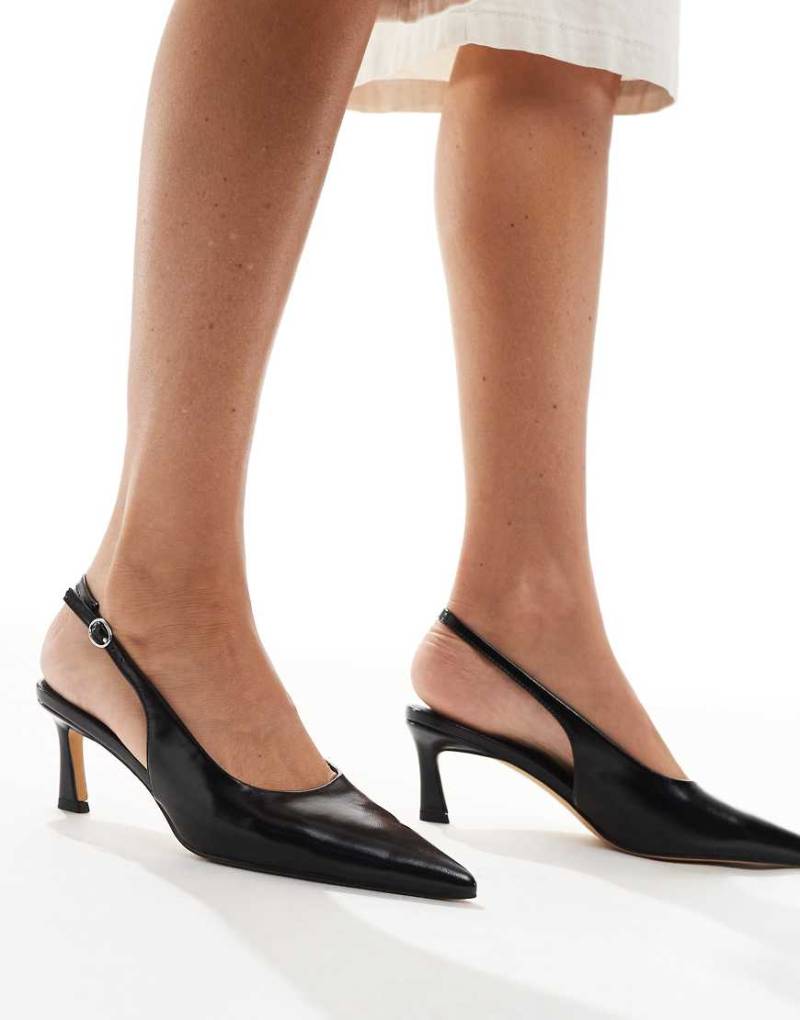 London Rebel - Emily - Schuhe in Schwarz mit Kitten-Absatz und Fersenriemchen von London Rebel